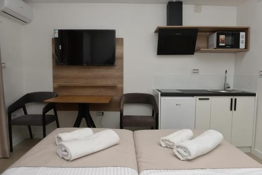 Apartman superior 4, pogled na kuhinju.